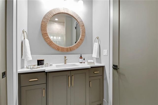 13751 Pembroke Lane, Leawood, KS 66224