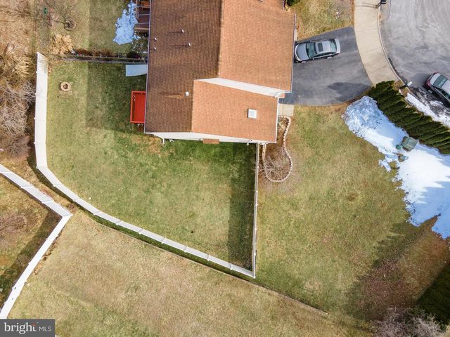 2627 TAMLYNN CT, Easton, PA 18045