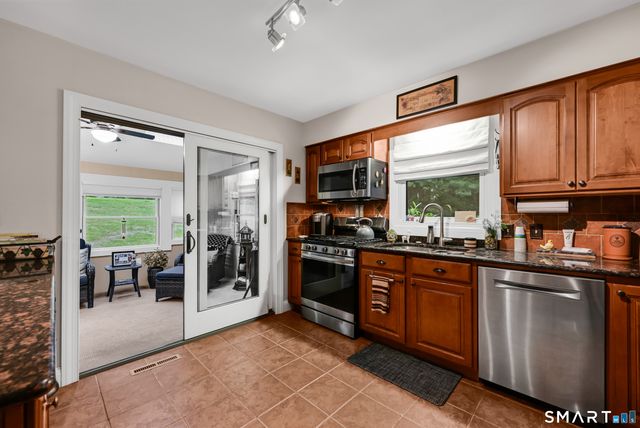 63 Byron Drive 63, Avon, CT 06001