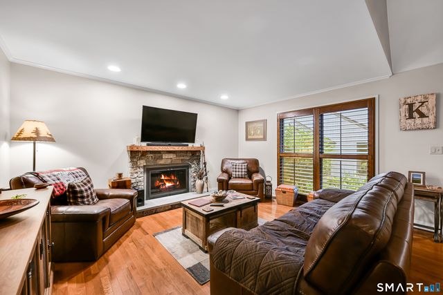 63 Byron Drive 63, Avon, CT 06001