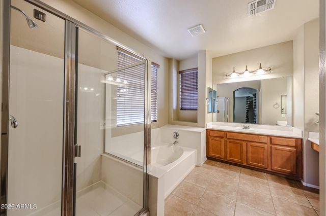 2390 W JAKE Haven, Phoenix, AZ 85085