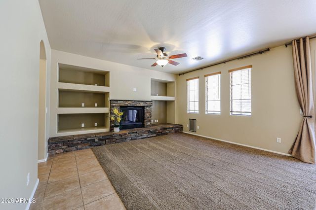 2390 W JAKE Haven, Phoenix, AZ 85085