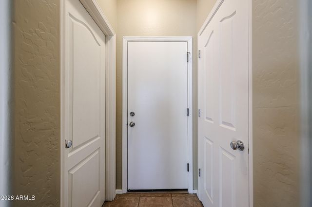 2390 W JAKE Haven, Phoenix, AZ 85085