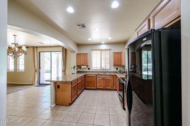 2390 W JAKE Haven, Phoenix, AZ 85085