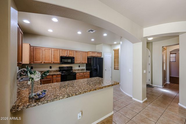 2390 W JAKE Haven, Phoenix, AZ 85085