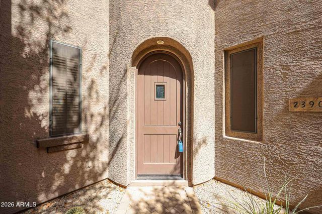 2390 W JAKE Haven, Phoenix, AZ 85085