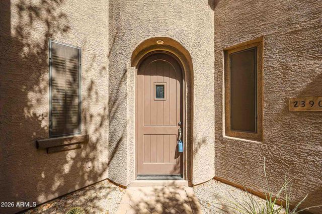 2390 W JAKE Haven, Phoenix, AZ 85085