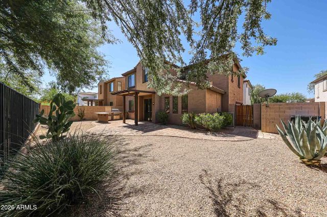 2390 W JAKE Haven, Phoenix, AZ 85085
