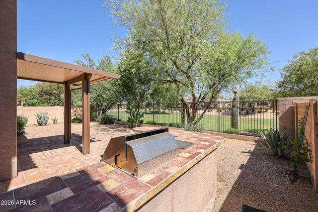 2390 W JAKE Haven, Phoenix, AZ 85085