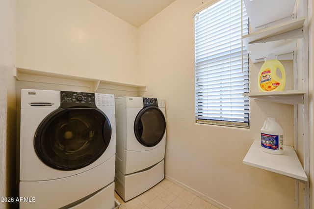 2390 W JAKE Haven, Phoenix, AZ 85085