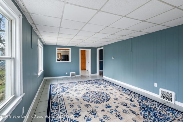 622 S Foster Avenue, Lansing, MI 48912