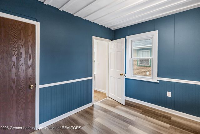 622 S Foster Avenue, Lansing, MI 48912