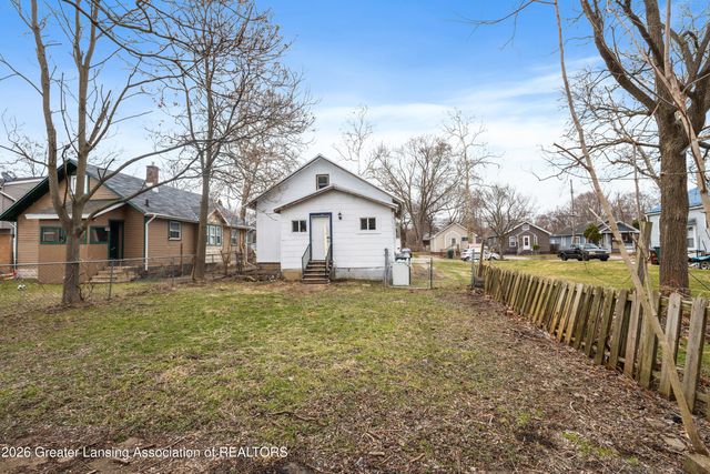 622 S Foster Avenue, Lansing, MI 48912
