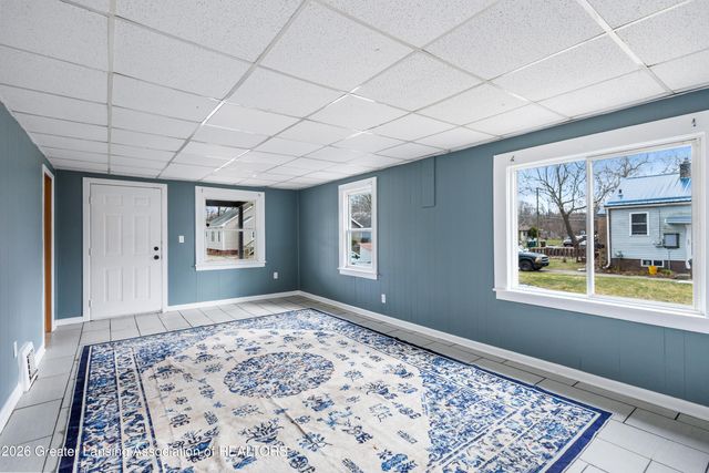 622 S Foster Avenue, Lansing, MI 48912