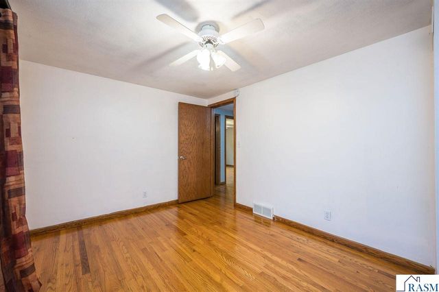 328 S Redwood Drive, Mankato, MN 56001