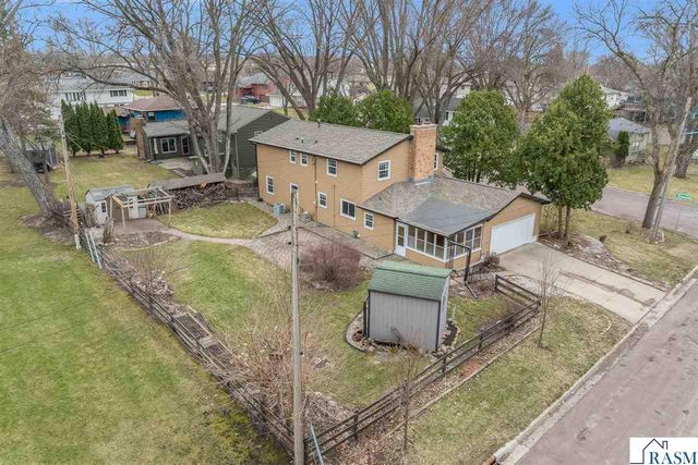 328 S Redwood Drive, Mankato, MN 56001