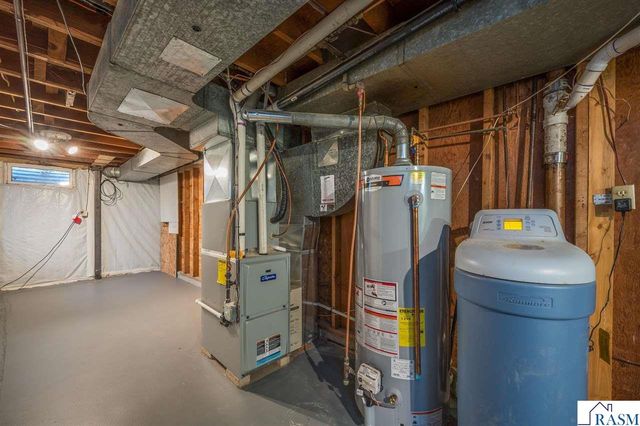 328 S Redwood Drive, Mankato, MN 56001