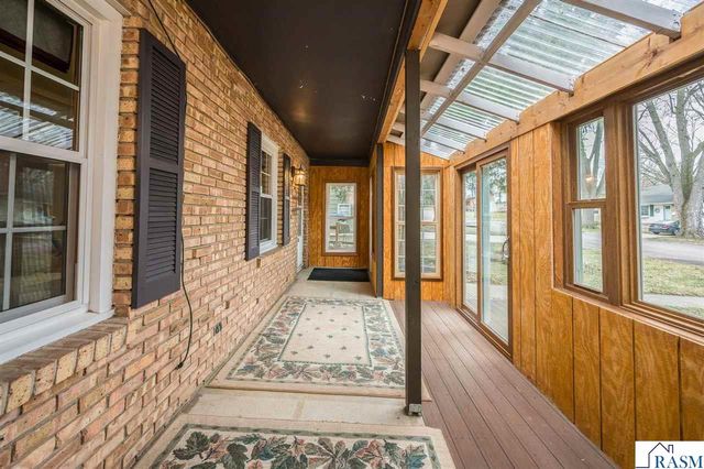 328 S Redwood Drive, Mankato, MN 56001