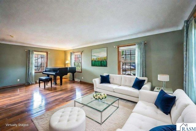 328 S Redwood Drive, Mankato, MN 56001