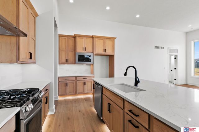 3520 Tree Line Drive, Lincoln, NE 68516