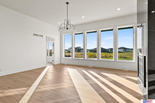 3520 Tree Line Drive, Lincoln, NE 68516