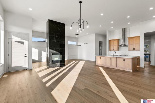 3520 Tree Line Drive, Lincoln, NE 68516