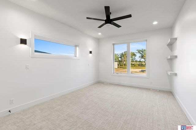 3520 Tree Line Drive, Lincoln, NE 68516