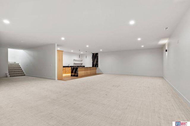 3520 Tree Line Drive, Lincoln, NE 68516