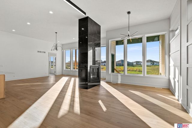 3520 Tree Line Drive, Lincoln, NE 68516