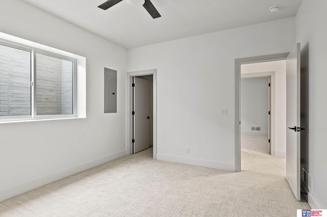 3520 Tree Line Drive, Lincoln, NE 68516