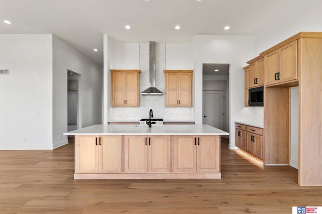 3520 Tree Line Drive, Lincoln, NE 68516