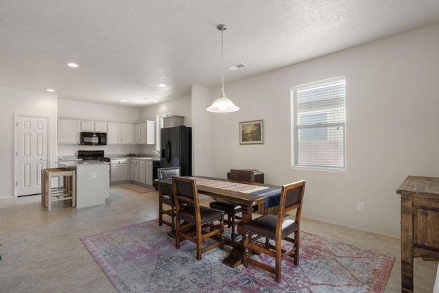 1781 Camino Rustica SW, Los Lunas, NM 87031