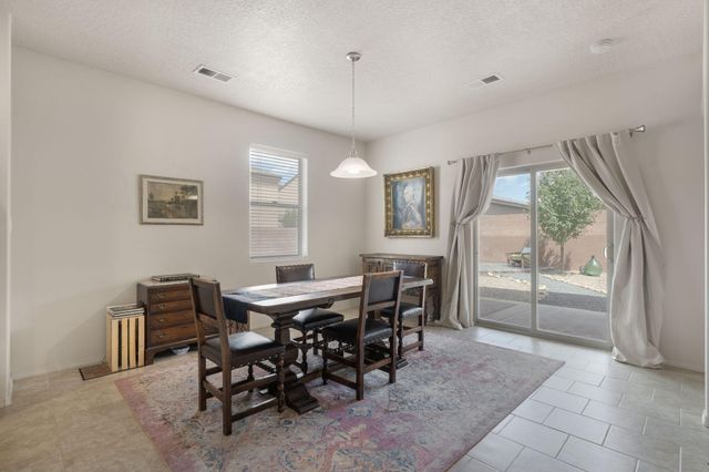 1781 Camino Rustica SW, Los Lunas, NM 87031