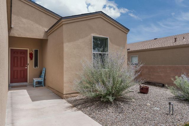 1781 Camino Rustica SW, Los Lunas, NM 87031