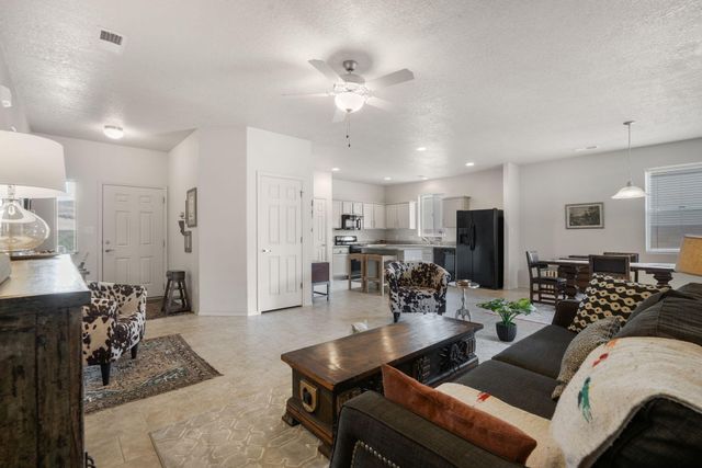 1781 Camino Rustica SW, Los Lunas, NM 87031