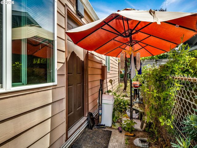 4720 Se 37TH Ave, Portland, OR 97202