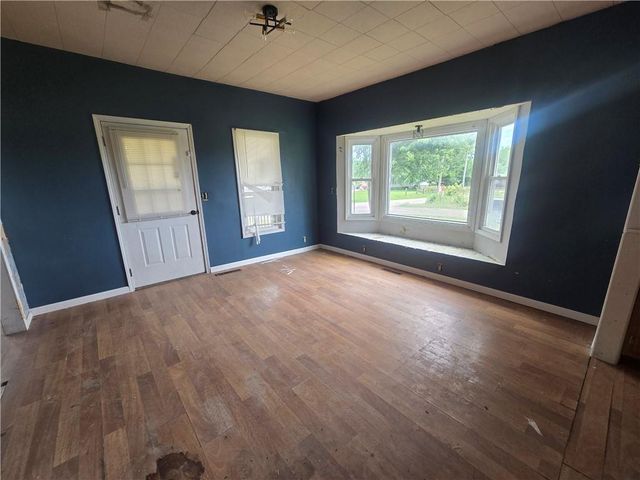 422 S Graham Street, Leeton, MO 64761