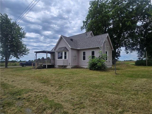 422 S Graham Street, Leeton, MO 64761