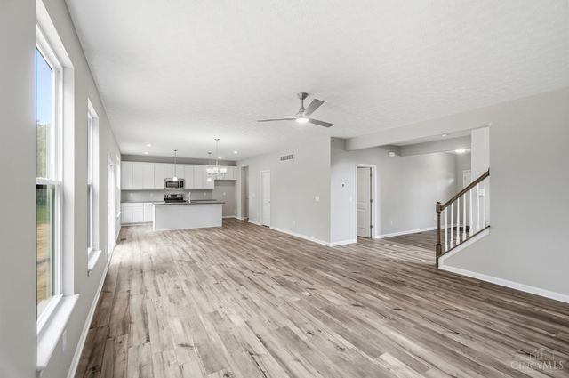 1247 Eagle Boulevard, Hamilton Twp, OH 45029