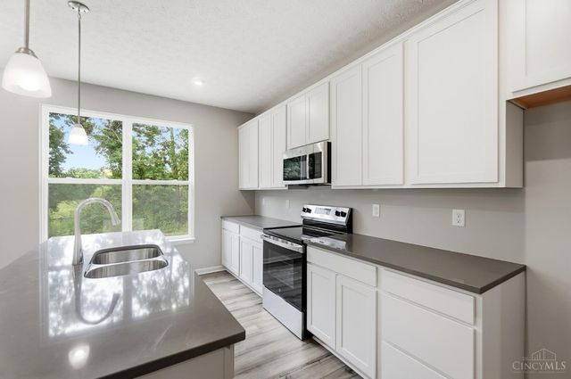 1247 Eagle Boulevard, Hamilton Twp, OH 45029