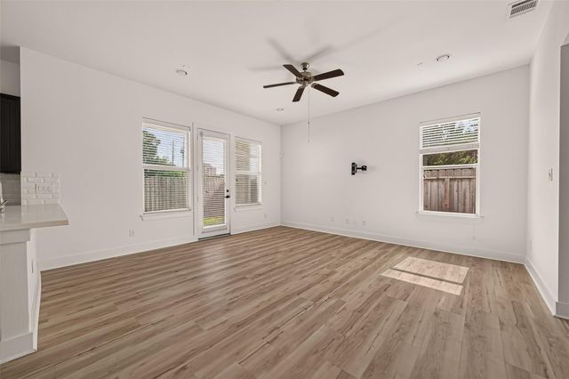 8821 Hollister Pine Court, Houston, TX 77080