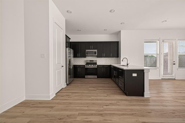 8821 Hollister Pine Court, Houston, TX 77080