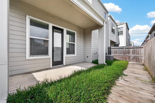8821 Hollister Pine Court, Houston, TX 77080