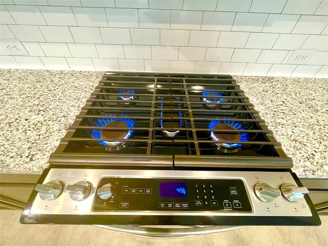 17526 Rosette Grass Drive, Conroe, TX 77385