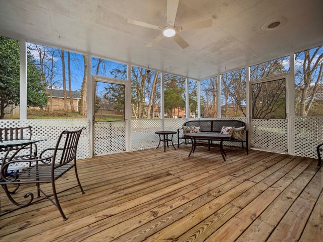 130 Ervin Dr, Hendersonville, TN 37075