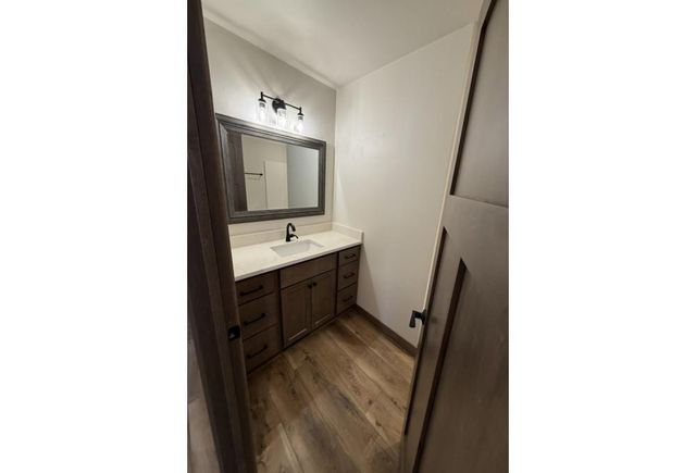 709 ROBIN STREET, New London, WI 54961