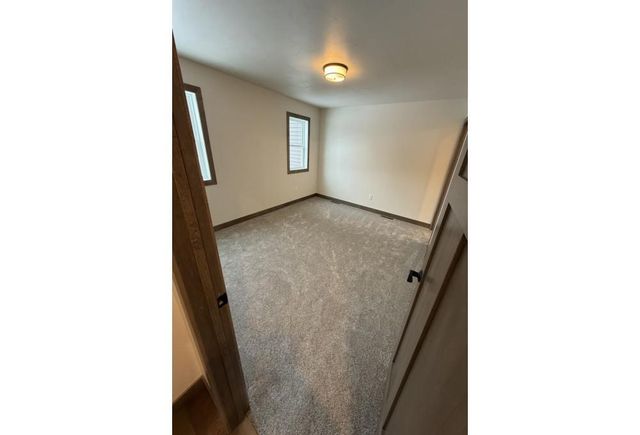 709 ROBIN STREET, New London, WI 54961