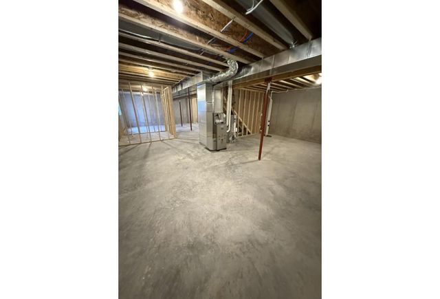 709 ROBIN STREET, New London, WI 54961