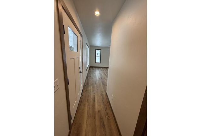 709 ROBIN STREET, New London, WI 54961