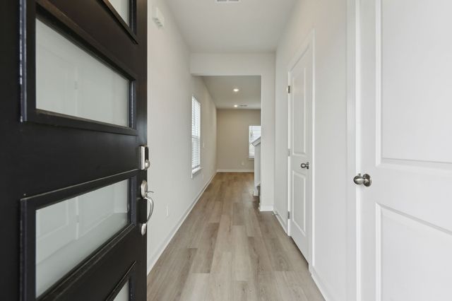 4253 Skyridge Dr, Nashville, TN 37207